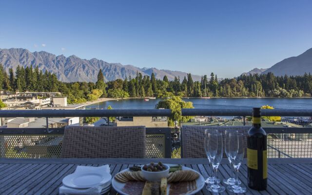 Shotover Penthouse & Spa by Staysouth