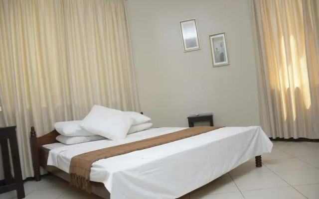 Keys Hotel Mbokomu Branch