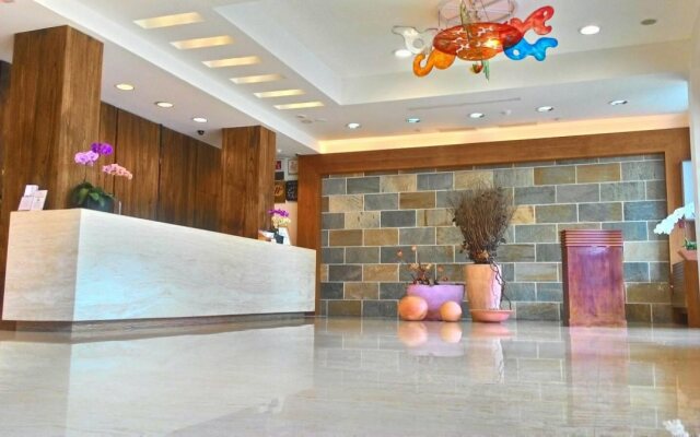 Hua Ge Hot Spring Hotel