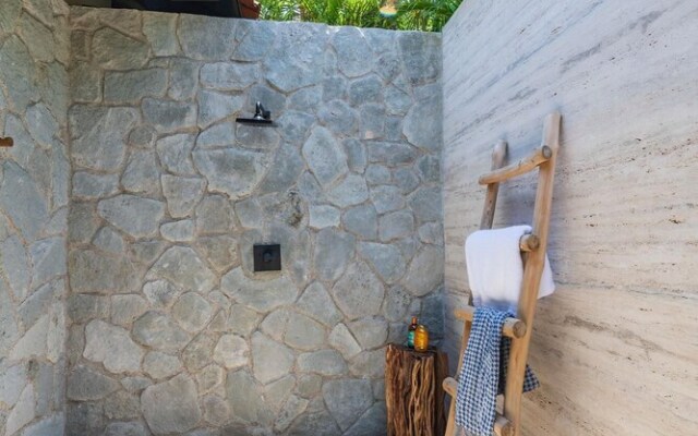 Sunny Vacation Villa 57