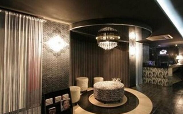 Lexy Hotel