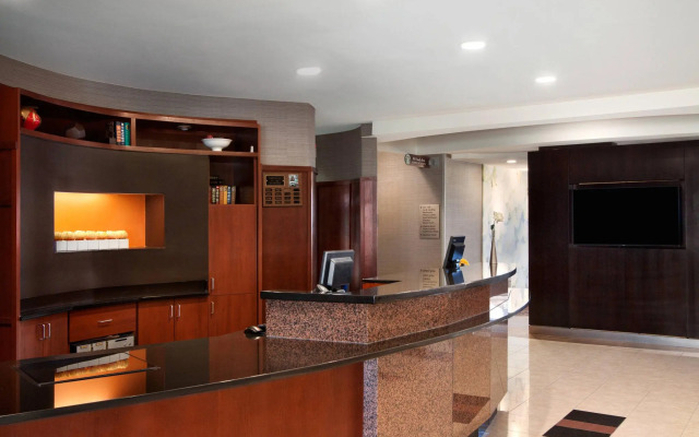 Courtyard by Marriott West Orange