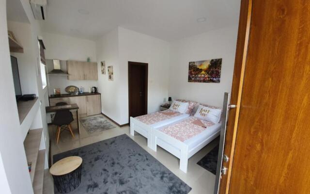 Studio apartment in Old Town- with parking