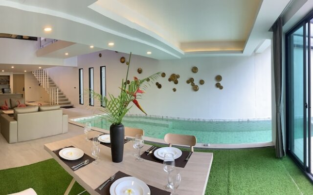 Pause Pool Villa by Replay