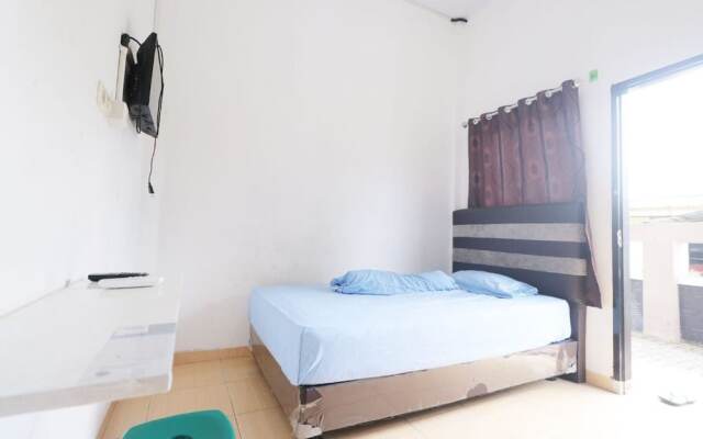 SPOT ON 93442 Widya Homestay SyariahNearBandara Sultan Syarif Kasim II