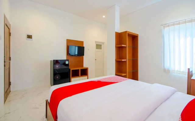 Super OYO 1319 88 Exclusive Guesthouse