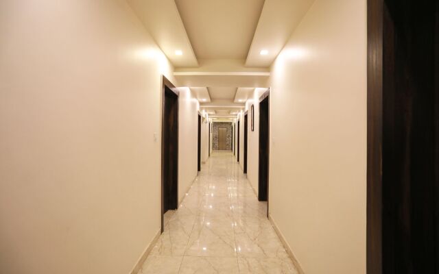 OYO 11375 Hotel G20 Inn