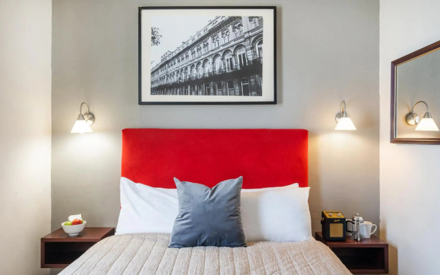 Clifton Hotel
