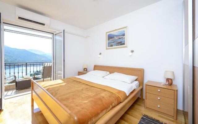 Villa Sana Via