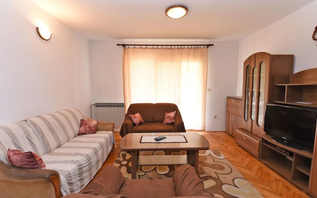 Apartment 621