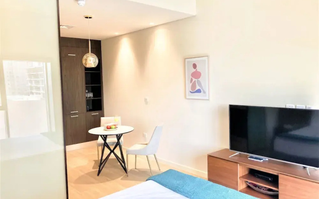 Amazing living in park view studio