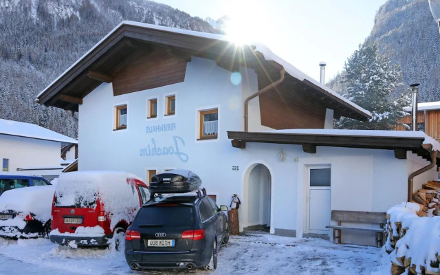 Cosy Holiday Home in Langenfeld