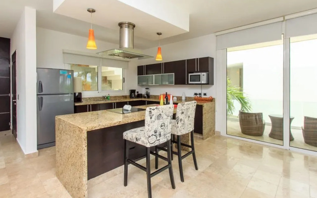 Mamitas 1104 2 Bedrooms and Terrace by RedAwning