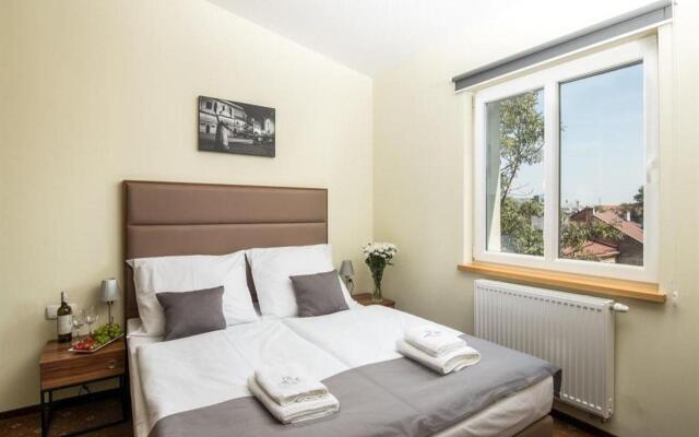 Aparthotel Old Town