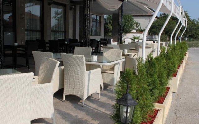 Tsarigrad Hotel