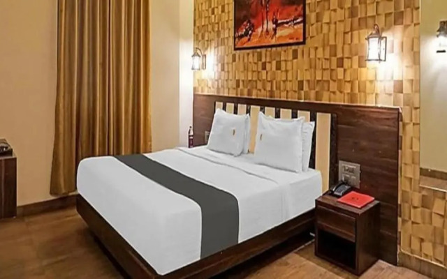 Omkar Executive by OYO Rooms