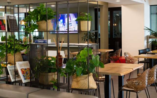 Ibis Styles Milano Agrate Brianza (17Km From Milan)
