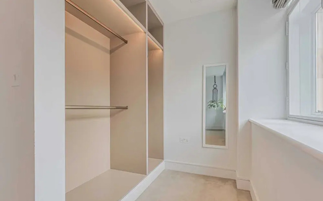 Westminster Apartments by D'montrio