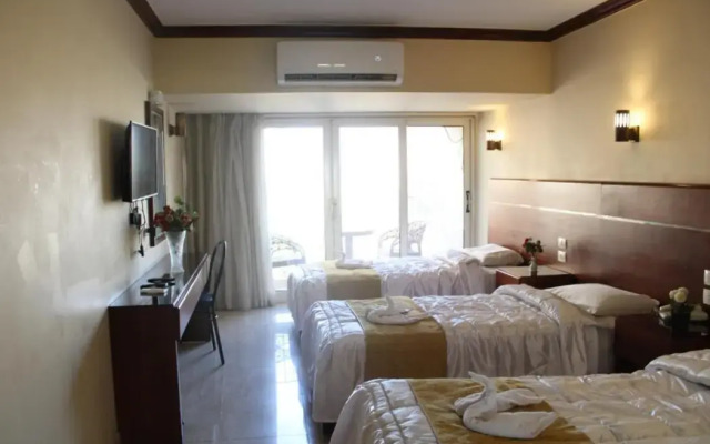 Pharaohs Hotel
