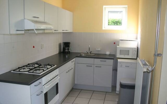 Detached bungalow with dishwasher, at the water