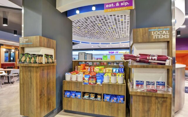 Tru by Hilton Richmond