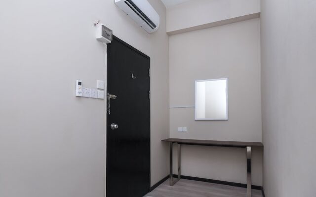 Lm Residence by OYO Rooms