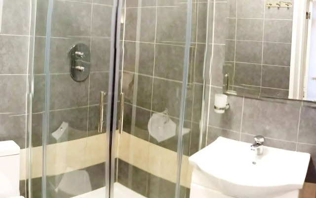 Plaza Hotel Hammersmith