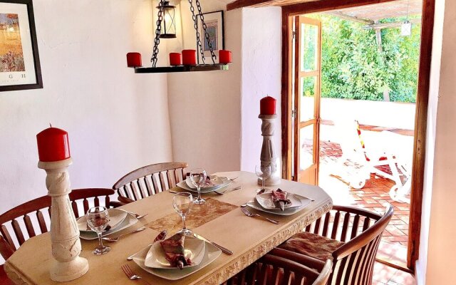 House With 2 Bedrooms in Genalguacil, Málaga, With Shared Pool, Enclosed Garden and Wifi - 28 km From the Beach