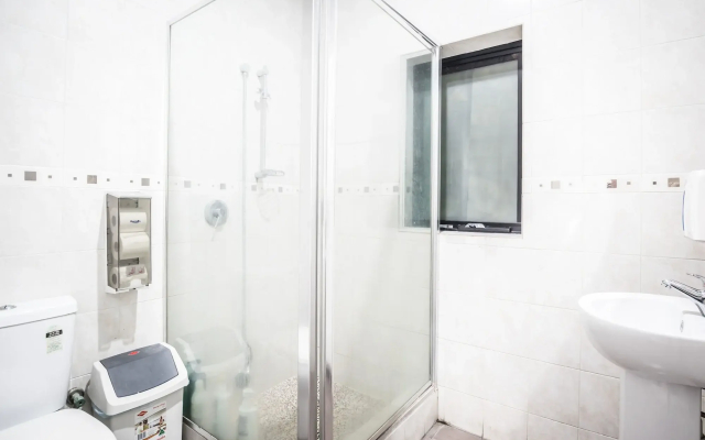 Downtown Backpackers Hostel - note - Valid Passport required for check in