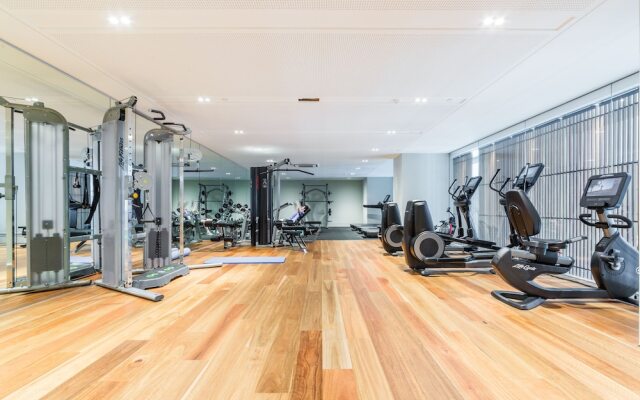 Exquisite 1 bedroom Parking Gym Pool Spa