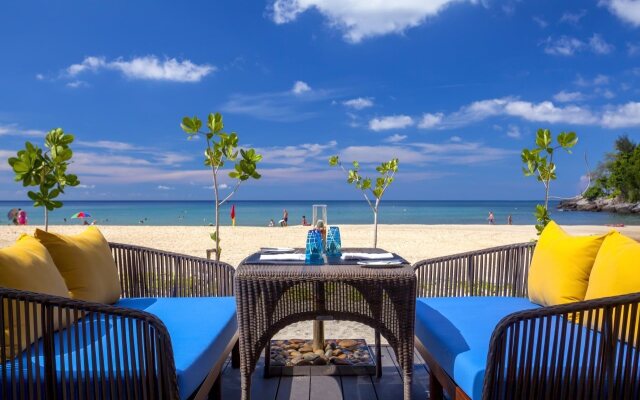 Отель Centara Grand Beach Resort Phuket