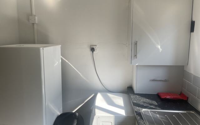 Beautiful one bed Apartment in Cardiff Good Links