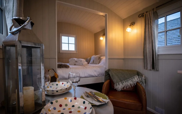 The Pleasant Hut at Mountpleasant Farm