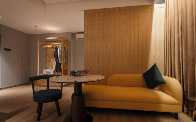Shō Hotel BreakX