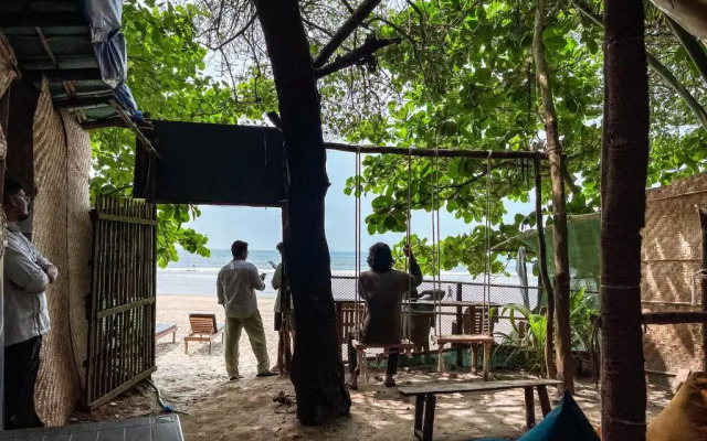12 Monks Hostel Goa