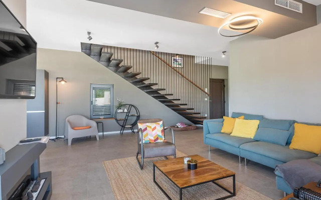 Villa Stellar