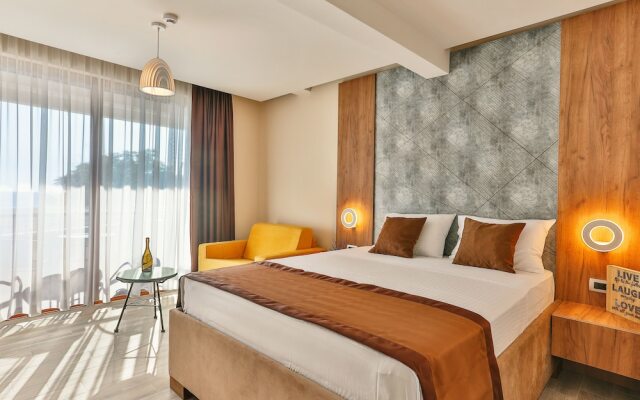 Sunset hotel & beach