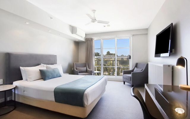 Deep Blue Hotel & Hot Springs