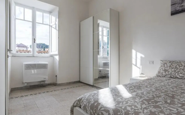 Colosseo & Colle Oppio Cozy Apartment