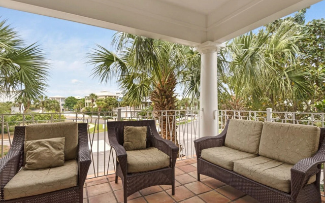 Villa Loggia at Destin Pointe
