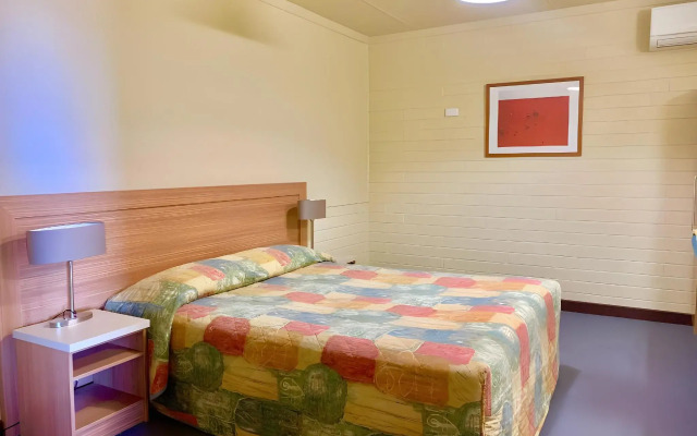 Opal Inn Hotel Motel