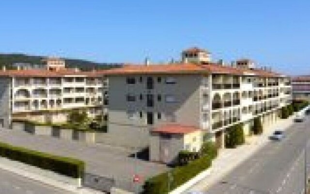 Apartamento con terraza cerca del centro