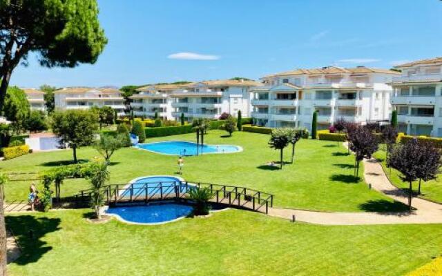 Apartamentos Plus Costa Brava Pals