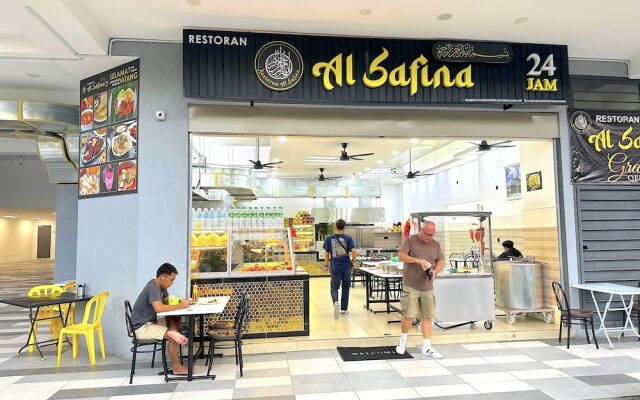 Neu Suites by Moonlight