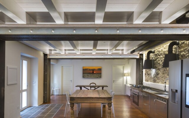Cagliari Marina Guesthouse & Lounge
