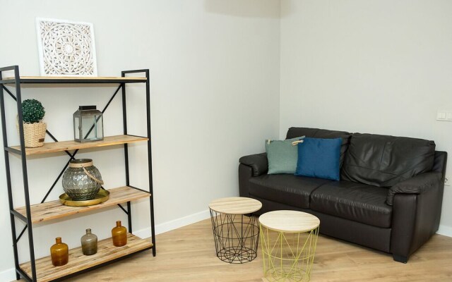 FM Luxury 2-BDR Apartment - Exclusive