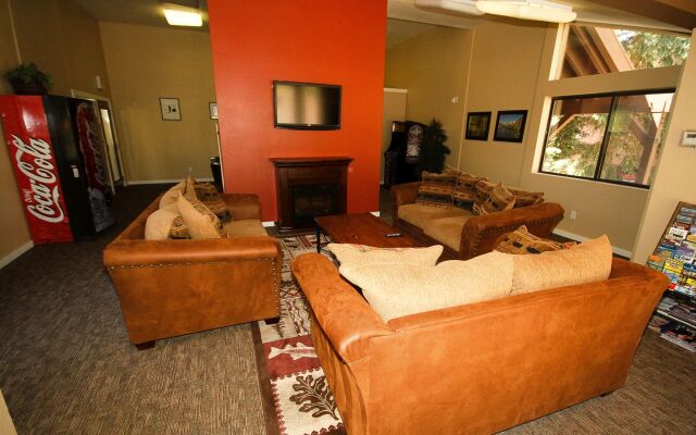 Mammoth Ski & Racquet Club