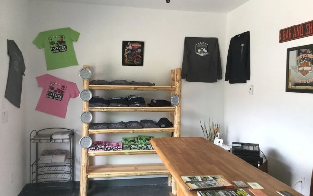 Wheels of Wonderment Twin Cabin 1