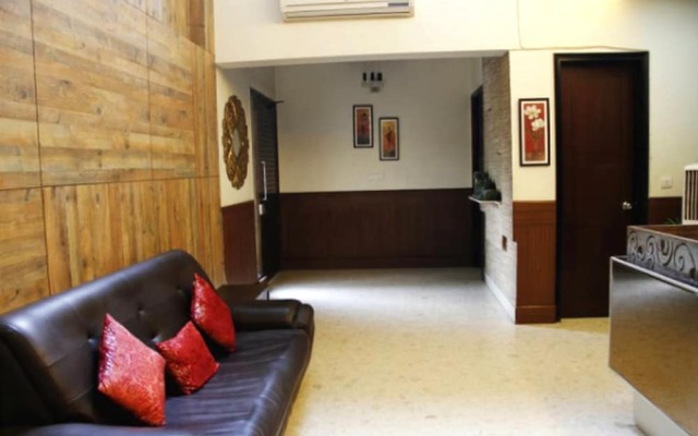 JK Rooms 143 Amazone Holiday Guest House