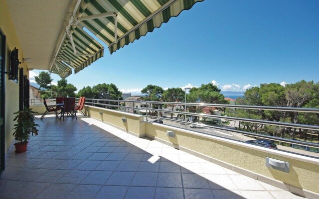 Beautiful Home in Makarska With Wifi and 2 Bedrooms